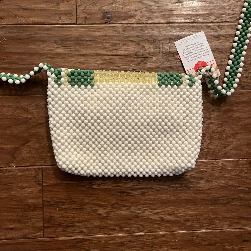 Bouffant & Broken Hearts beaded Crossbody purse - Picture 3 of 7